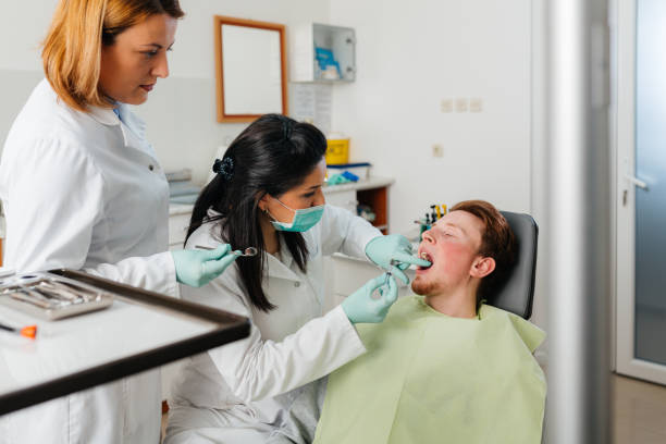 Best Dentist for Tooth Abscess  in Steele Creek, AK